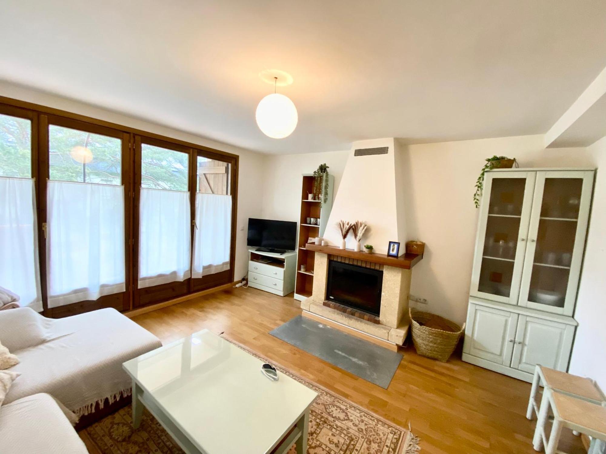 Casa En Villanúa Екстериор снимка